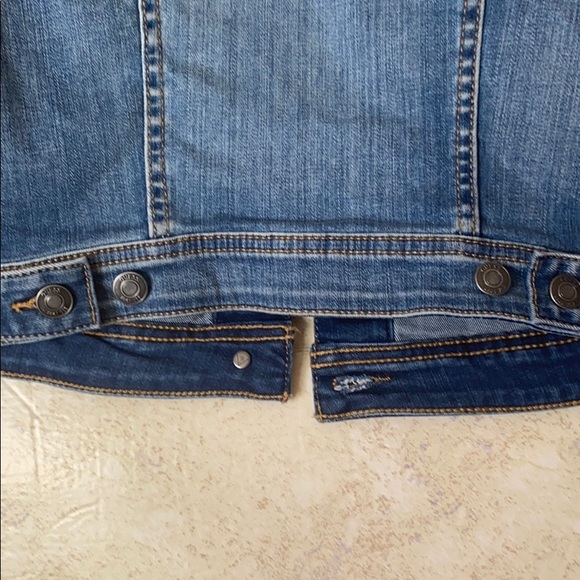 GUESS DENIM TRUCKER JACKET Size "XS" BRAND NEW - NWT - Picture 11 of 11